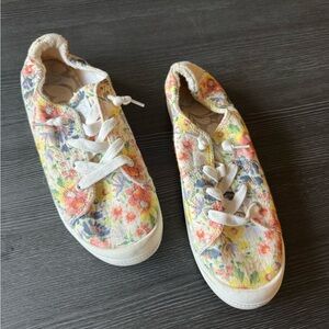 Roxy Floral Canvas Sneakers